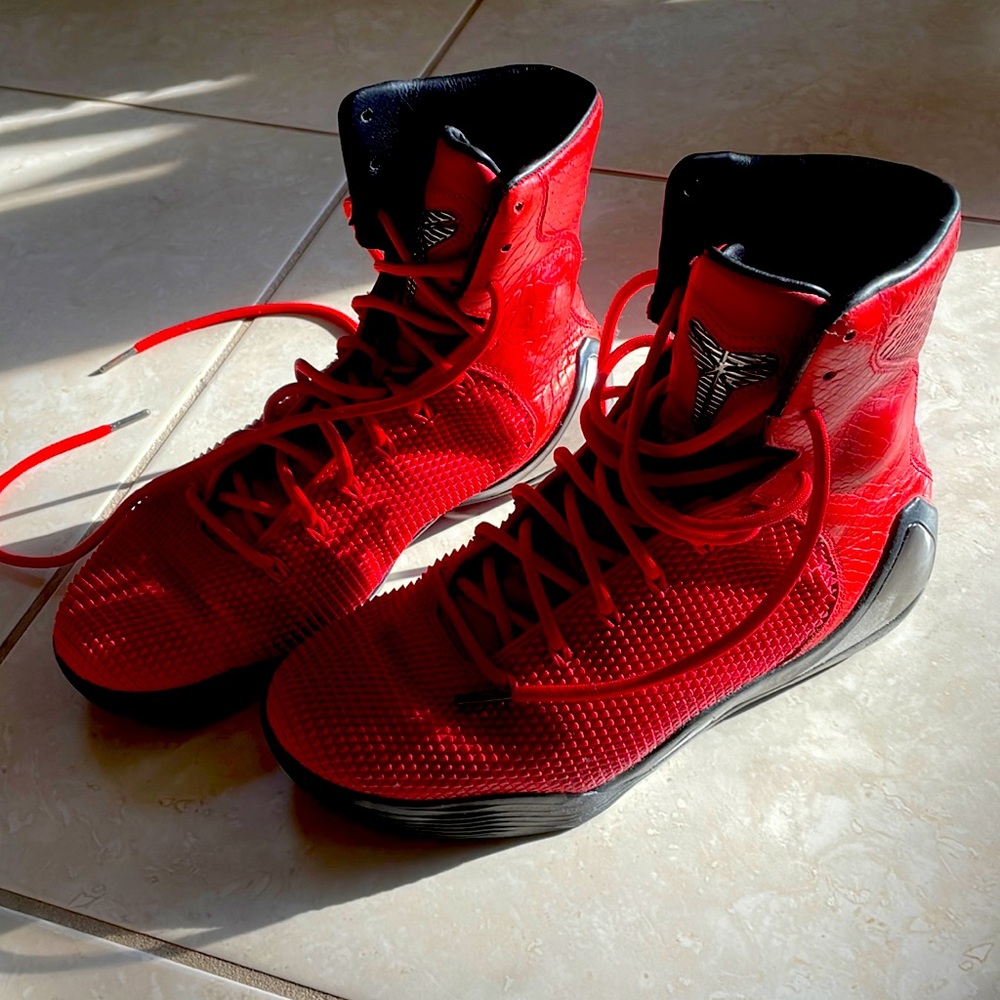 Kobe 9’s size 9.5 men’s